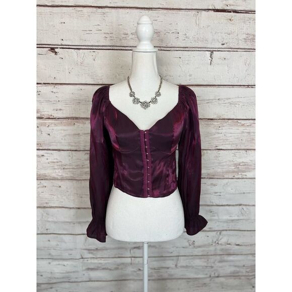Entro Tops - Purple iridescent top NWT Medium